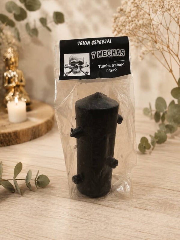 Velón Negro de 7 Mechas – Limpieza, Protección y Ruptura de Energías