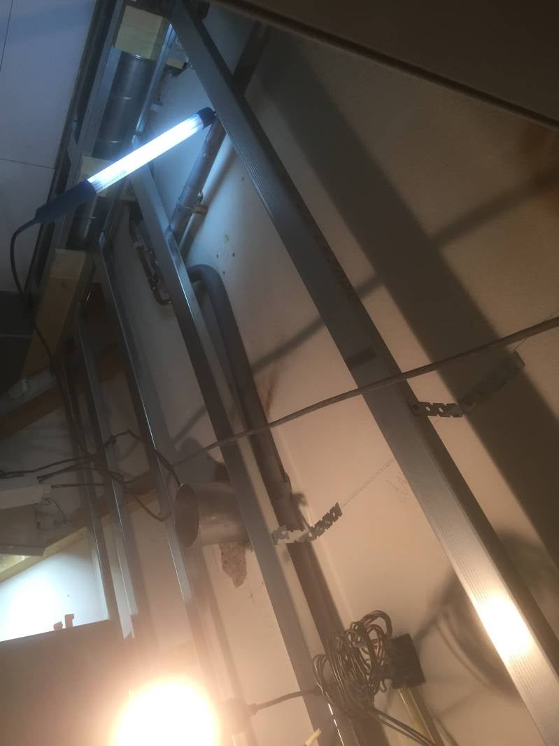 House ManagementZuidLimburgKlusbedrijfBadkamerLeidingenElectra9.jpg