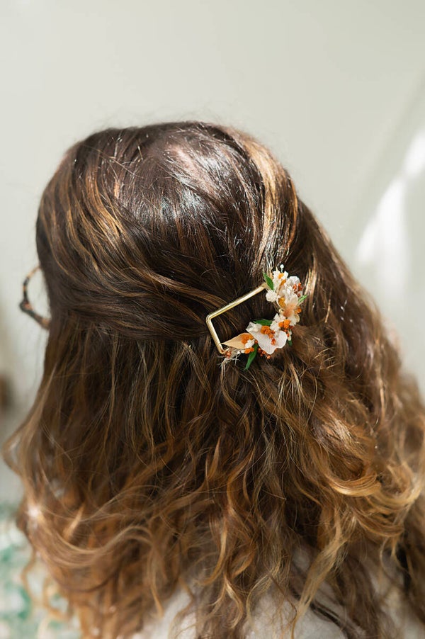 Barrette fleurie