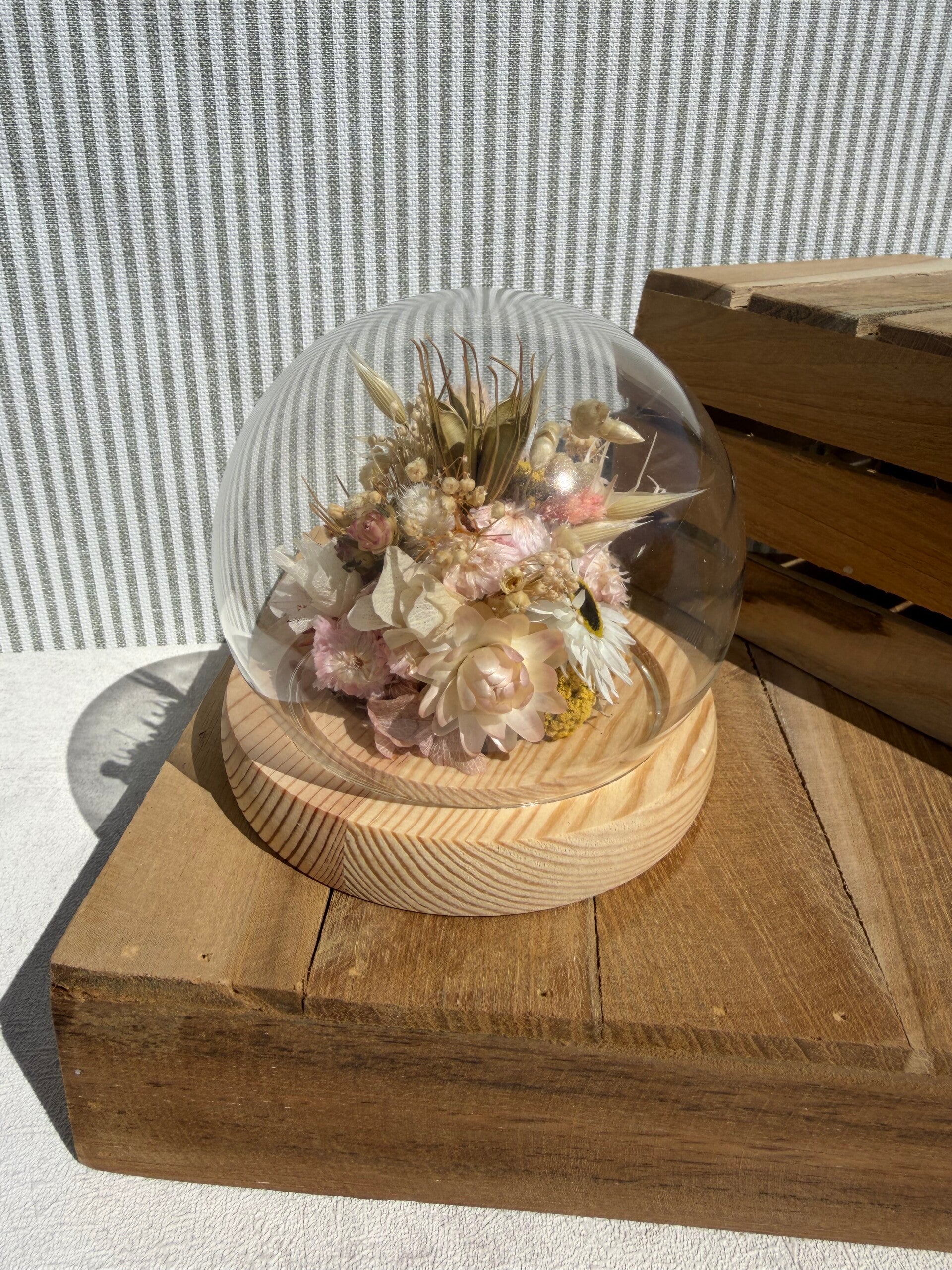 Cloche de fleurs séchées Printanière
