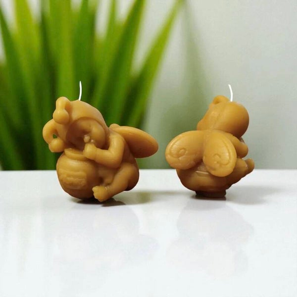 Candela a forma di bimbo ape, in pura cera d'api