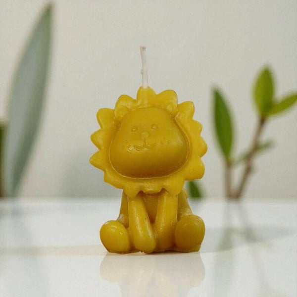 Candela a forma di leoncino, in pura cera d'api