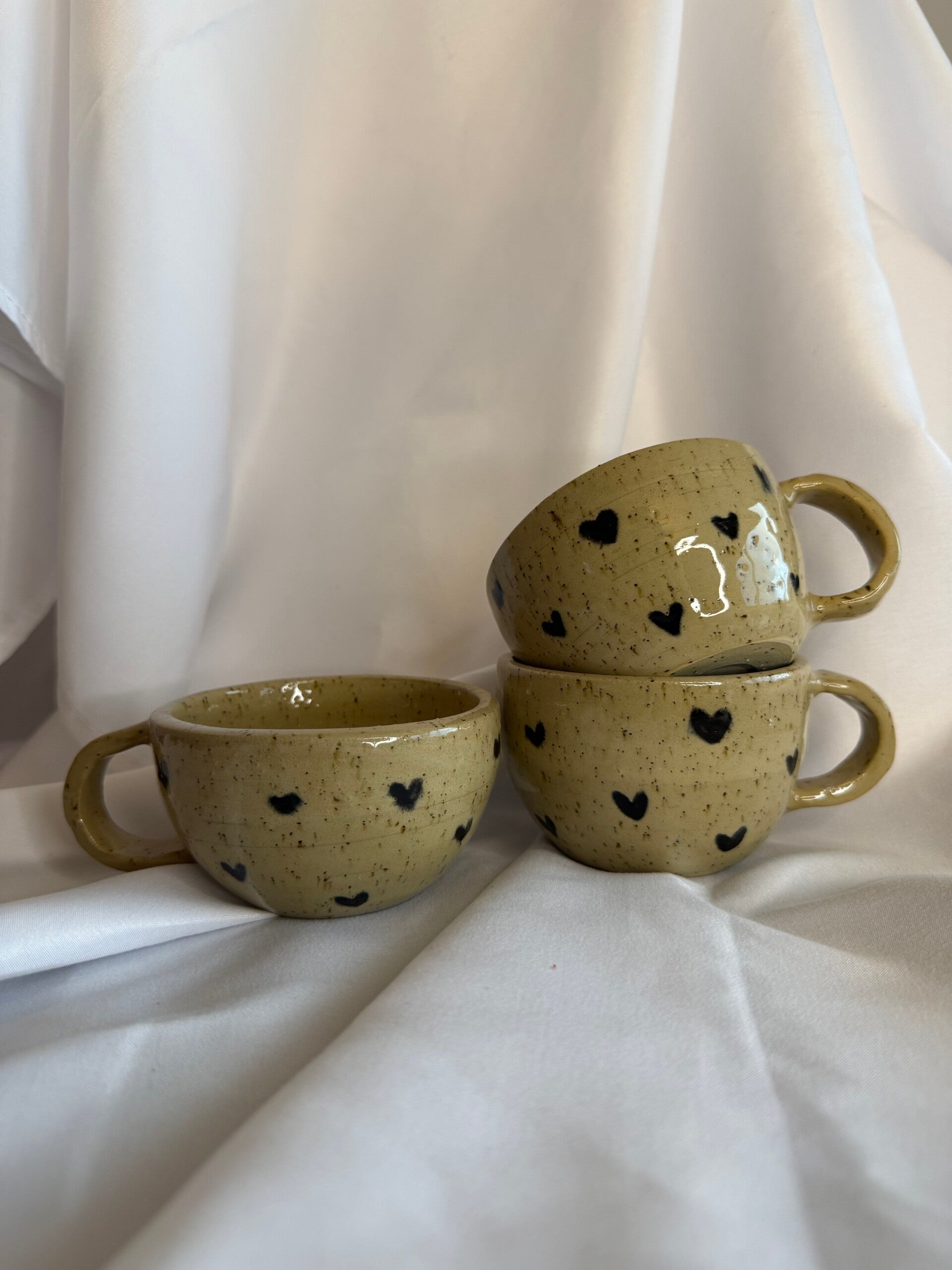 Cappuccinotas zwarte hartjes