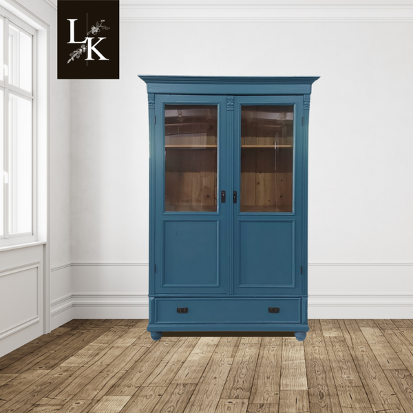 Landelijke klassieke kast, vitrinekast, tweedeurskast, buffetkast, servieskast