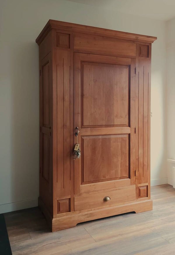 Landelijke klassieke kast, teakhout, legkast, jagerskast