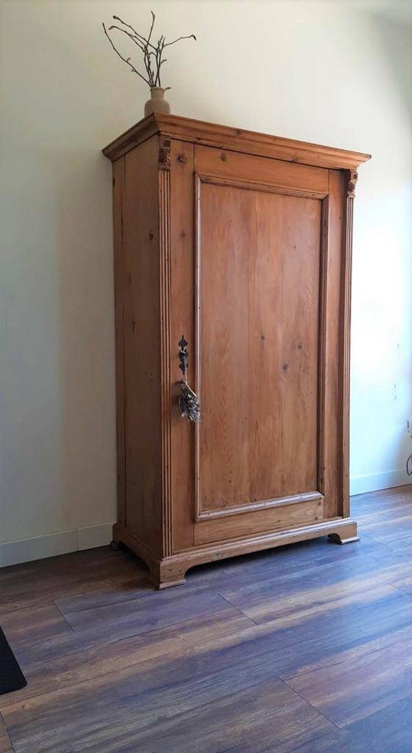 Landelijke klassieke kast, eendeurskast, servieskast legkast