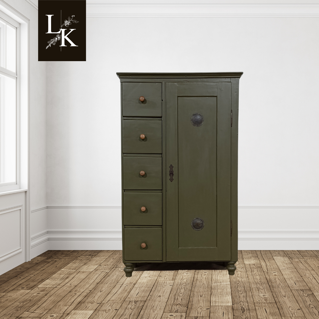 Landelijke klassieke kast, meidenkast, ladekast, spekkast