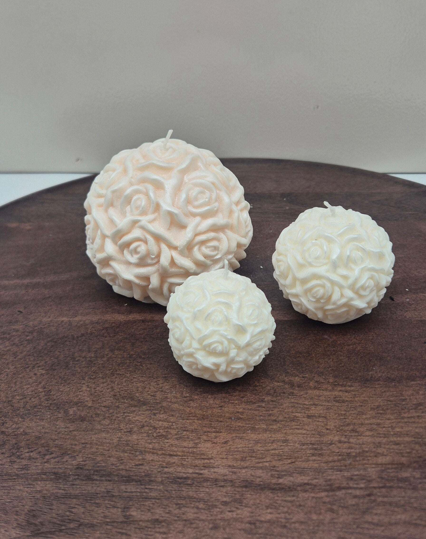 Rose ball candle set