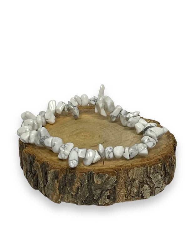 Witte howliet splitsteen armband