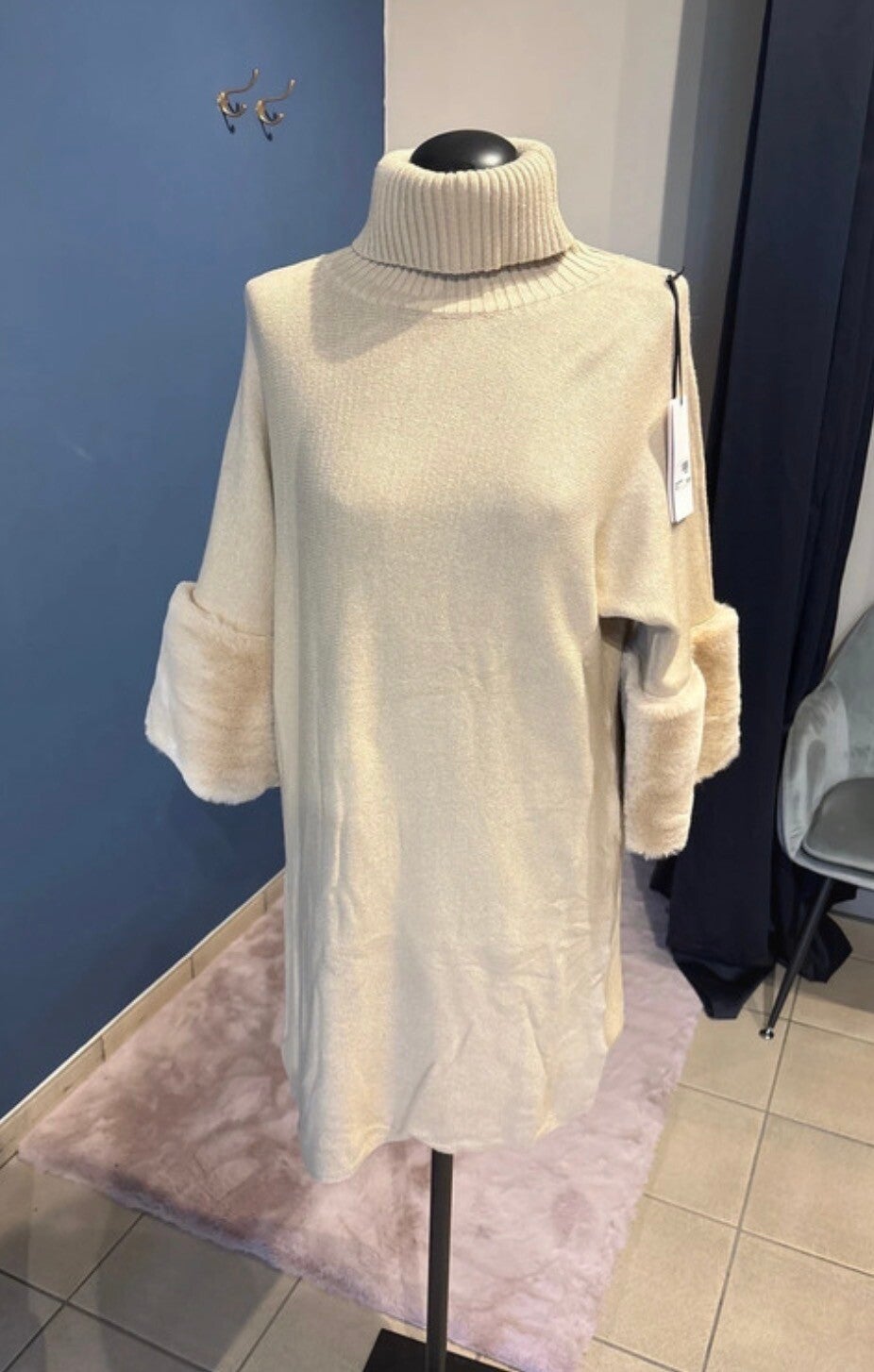 Tu knitted jurk licht bruin /beige