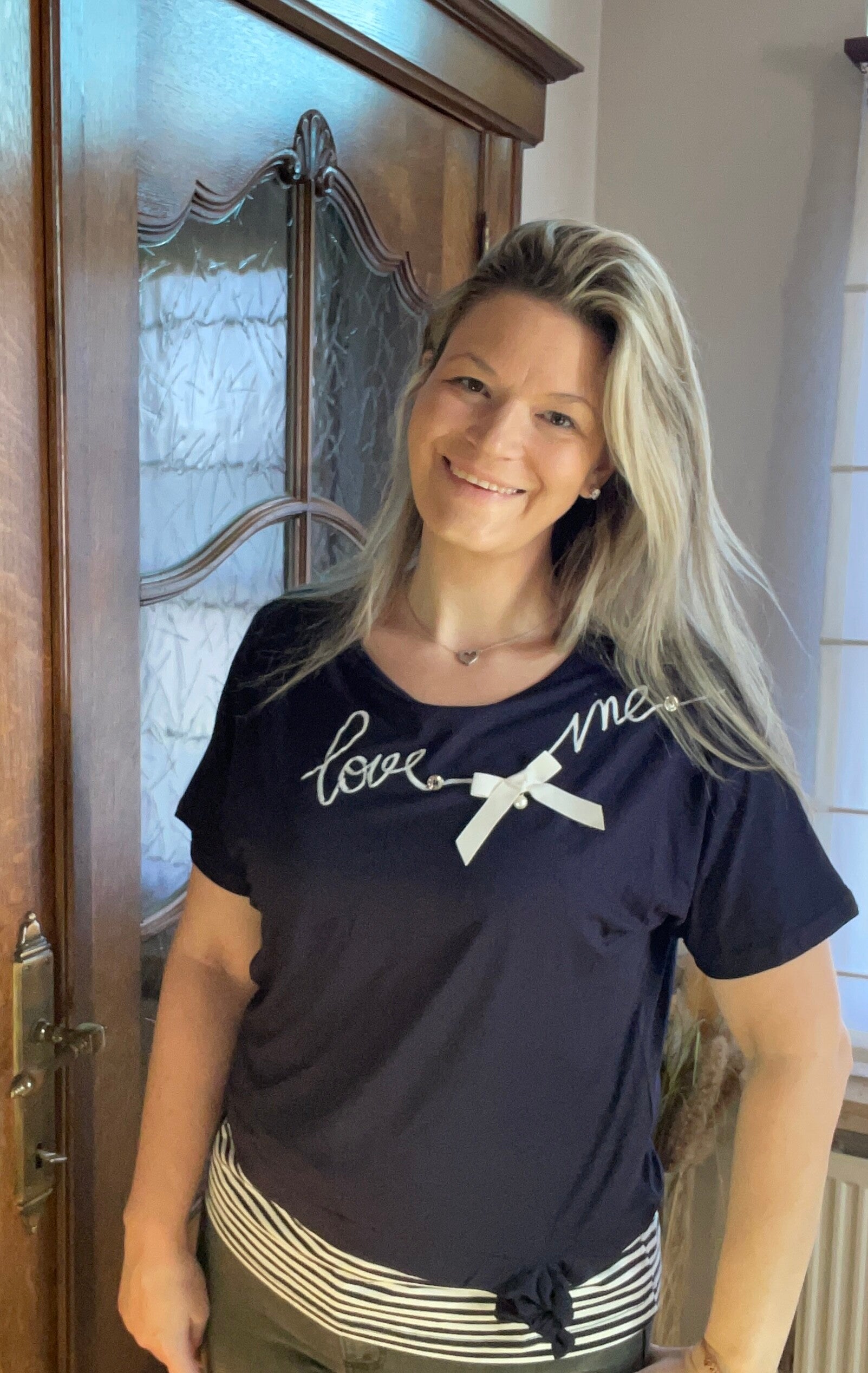 Tshirt dark blue love me