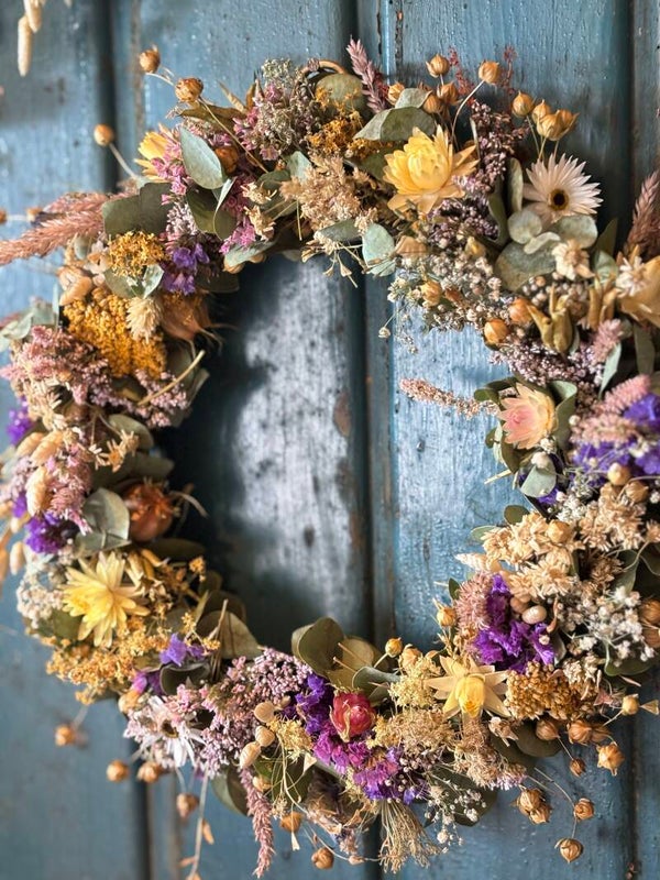 Droogbloemen krans pastelkleuren