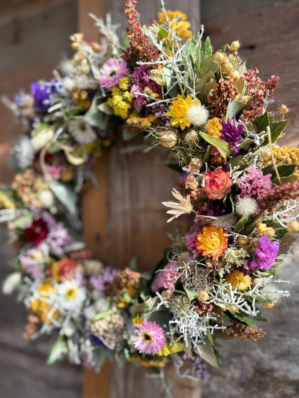 Lief klein droogbloemen kransje