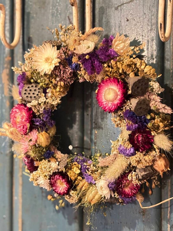 Lief klein droogbloemen kransje