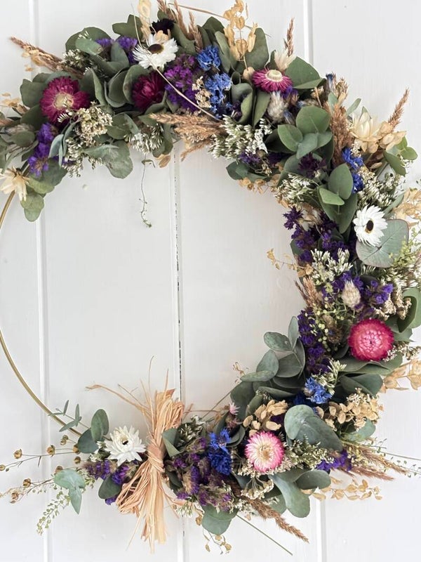 Droogbloemen krans op ring