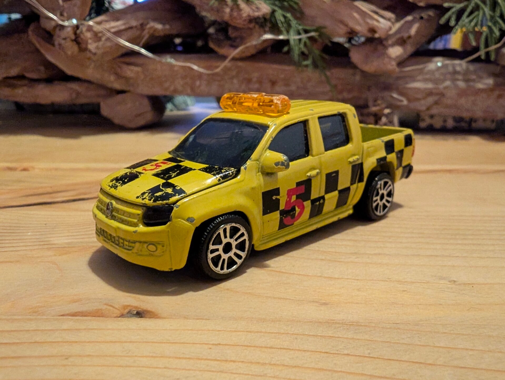 Majorette Volkswagen Amarok Safety Car