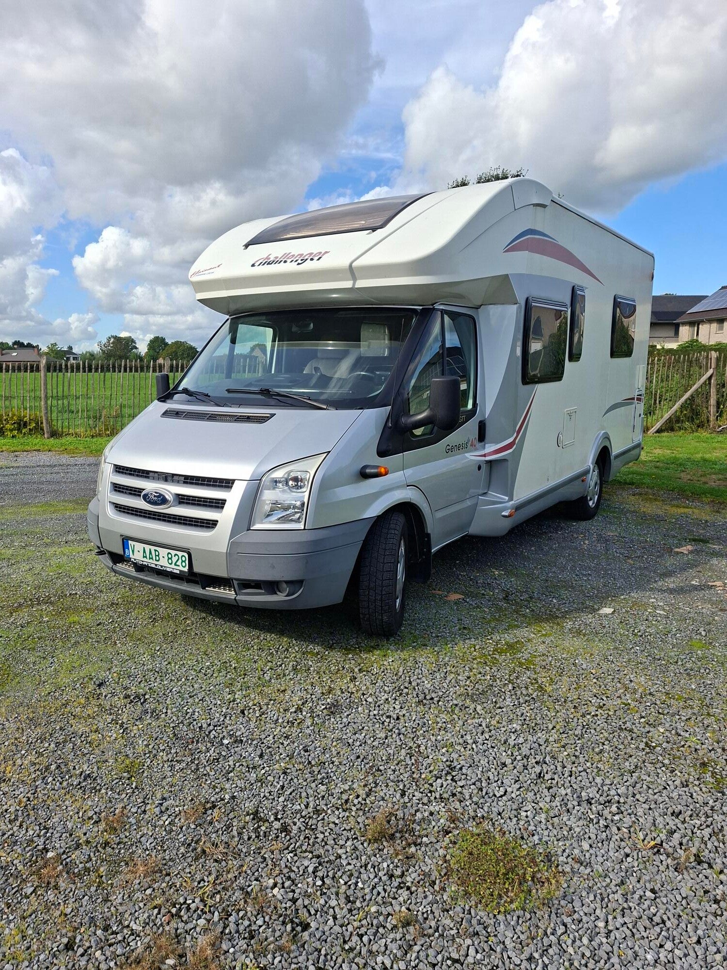Mobilhome "Challenger" Genesis 40M110 Ford Transit .