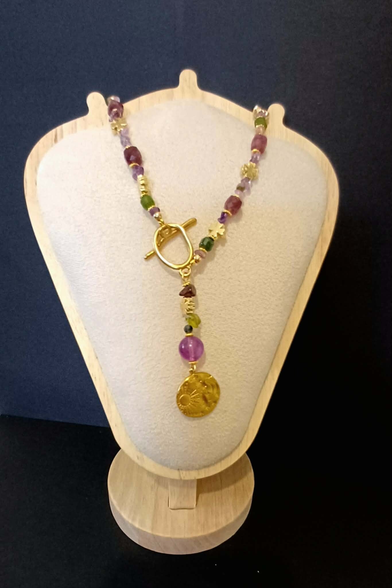 NASZYJNIK "AMETYSTOWE GRANATY"