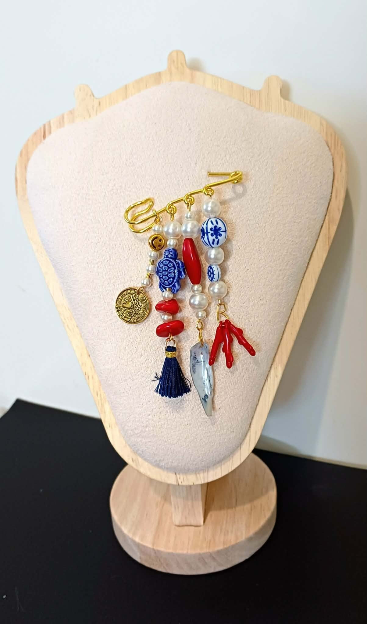 BROSZKA "AHOJ NA BIS"