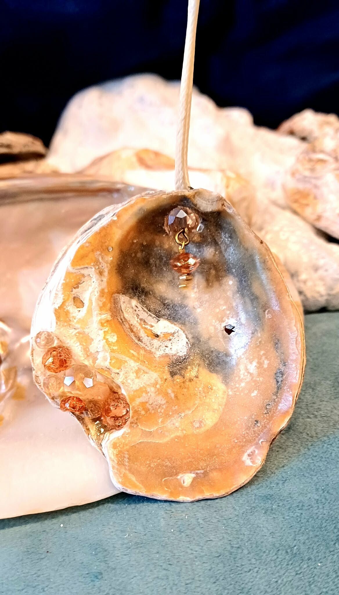 MUSZLA "BEŻOWY BŁYSK"