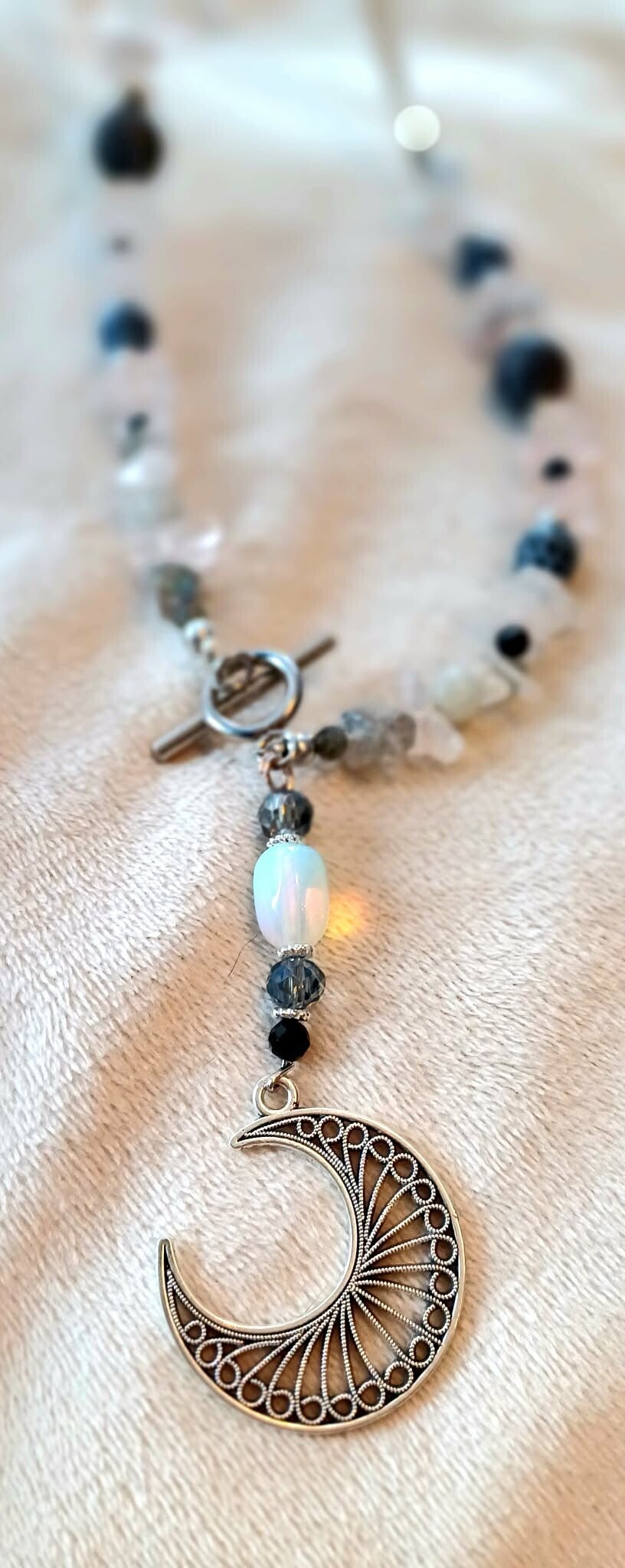 NASZYJNIK "SREBRNY  KSIĘŻYC"