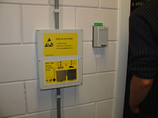 statische-elektriciteit-computerruimte-voorkomen