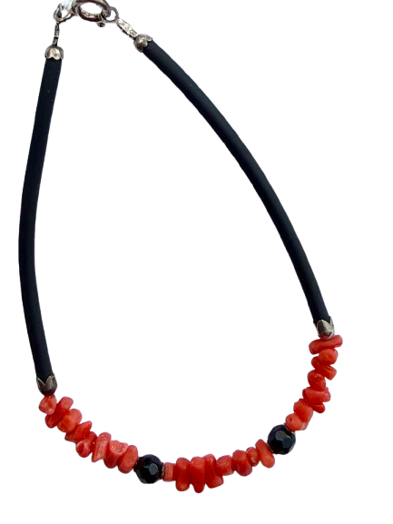 Bracelet corail et pvc noir