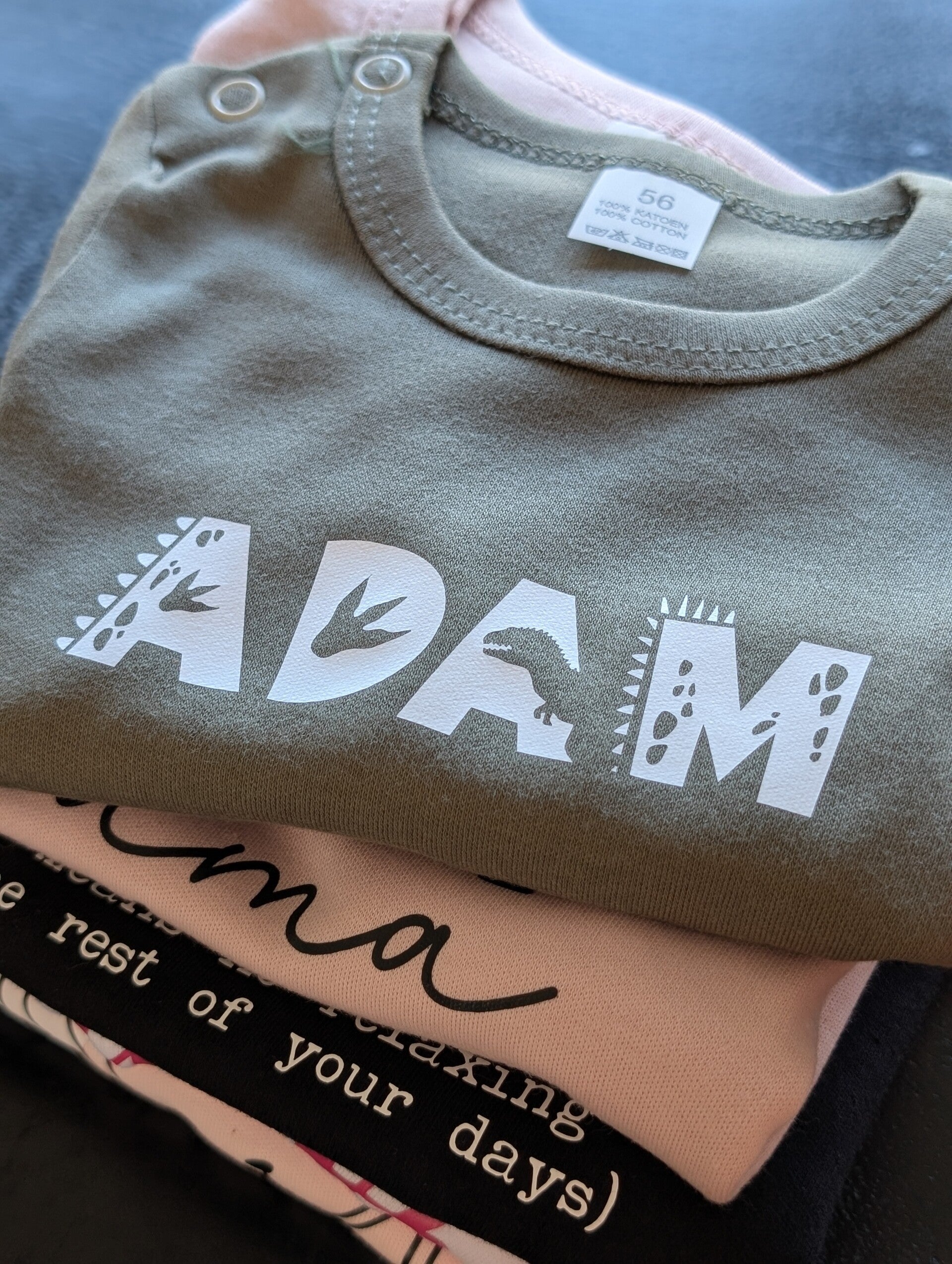 T-SHIRT Dino naam