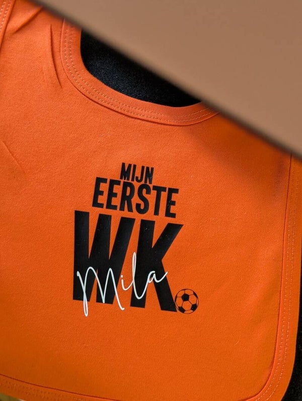 Mijn eerste WK | Slabbetje gepersonaliseerd met naam