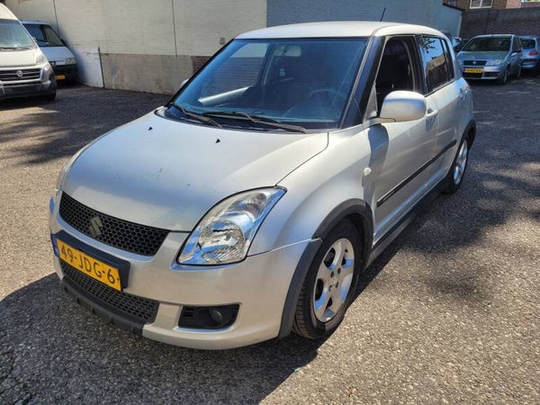 SUZUKI SWIFT 1.3 SPORT