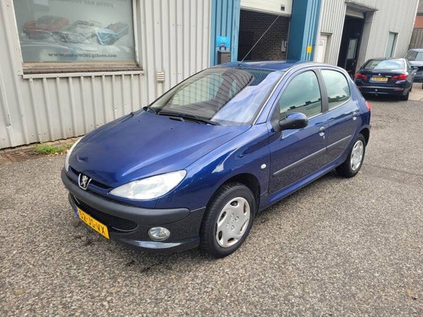 PEUGEOT 206 1.6 16V