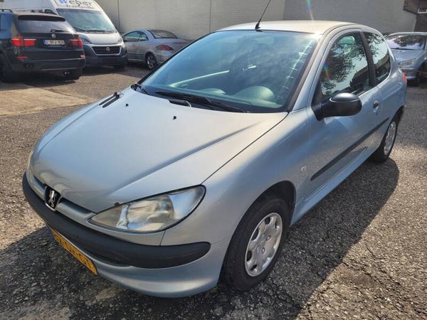 PEUGEOT 206 1.1