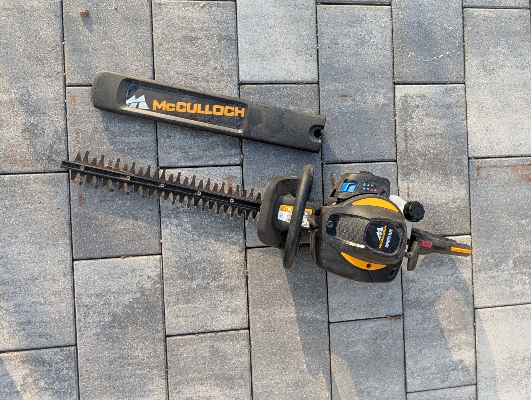 McCulloch 4528 Motorheckenschere mieten