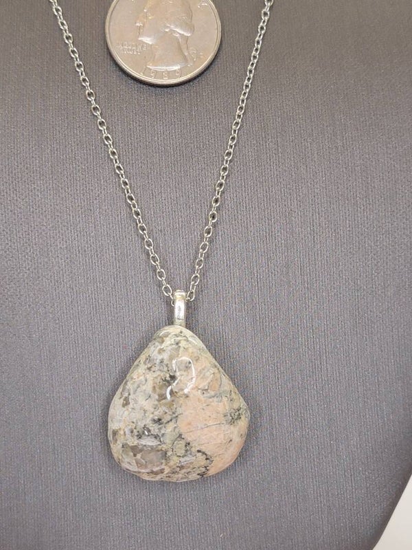 Pendant & Necklace Rhodonite Crystal