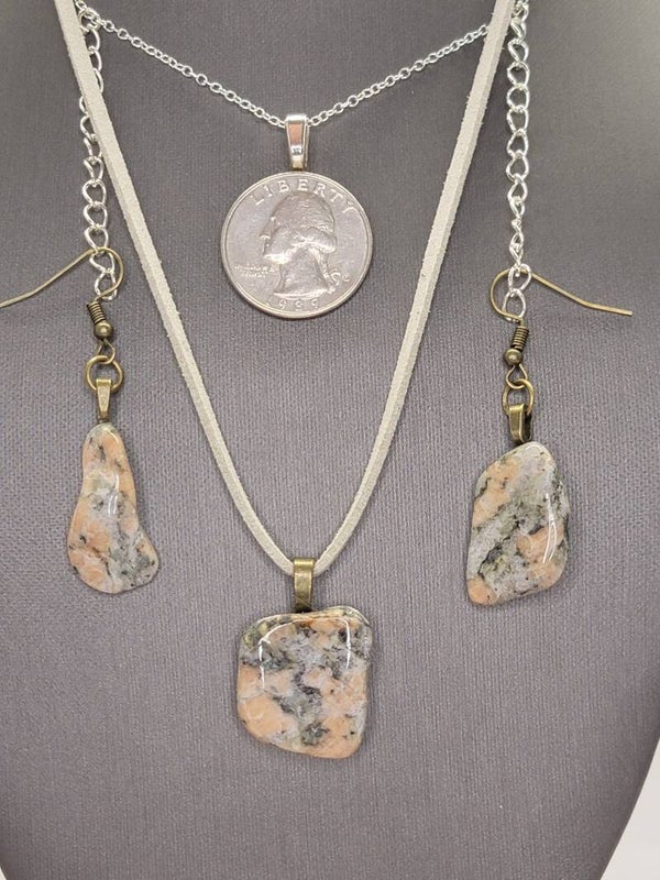 Pendant, Necklace & Earrings, Rhodonite Crystal, Cabochon.