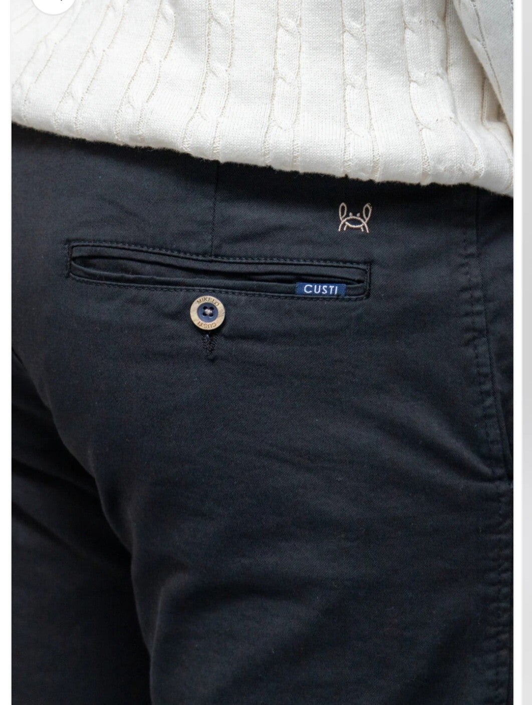 Pantalón chino negro