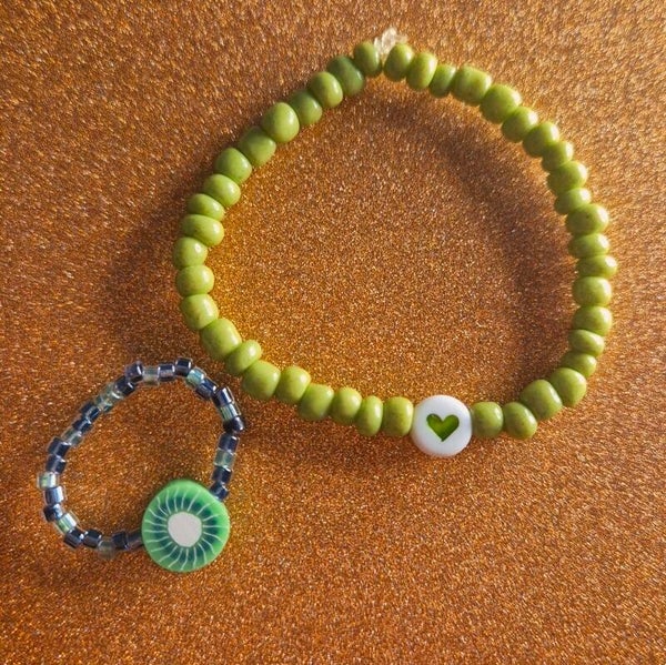 Groen gekleurde hart armband + kiwi ring