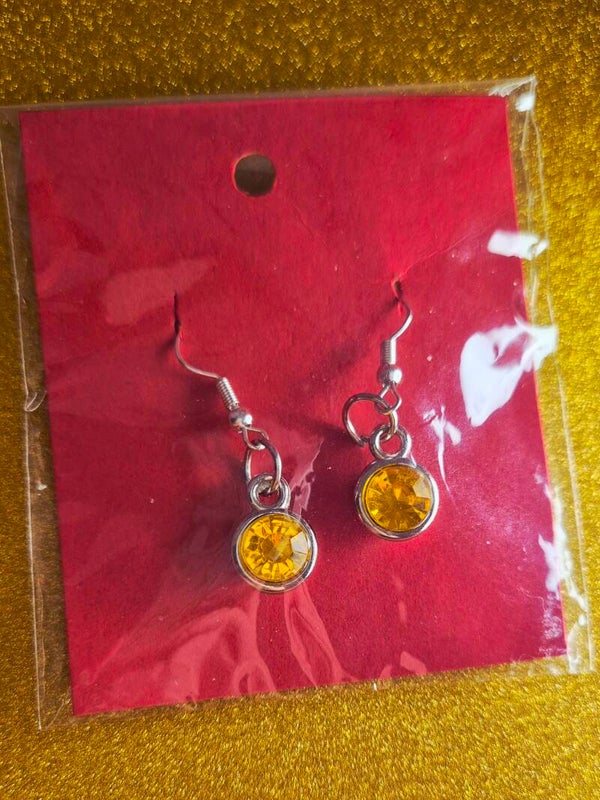 Zilveren oorbellen met oranje diamanten