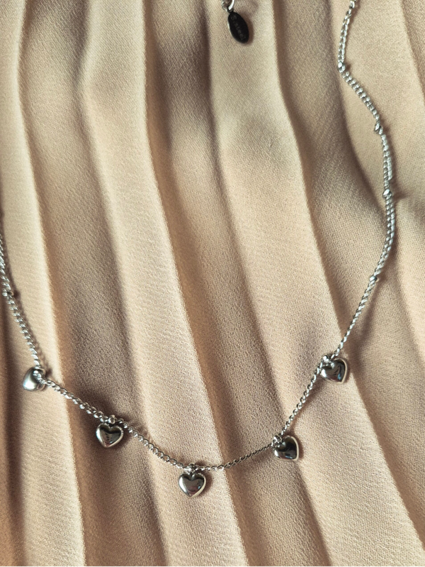 ZILVEREN HARTJES KETTING