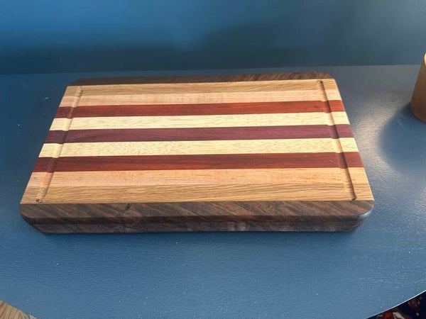 Cutting Board w/Juice Groove