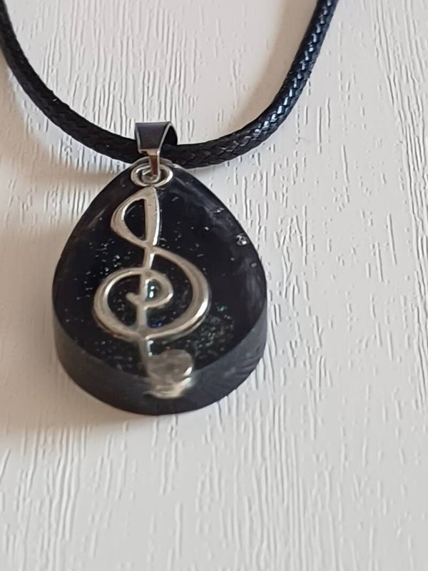Collar smart treble Clef