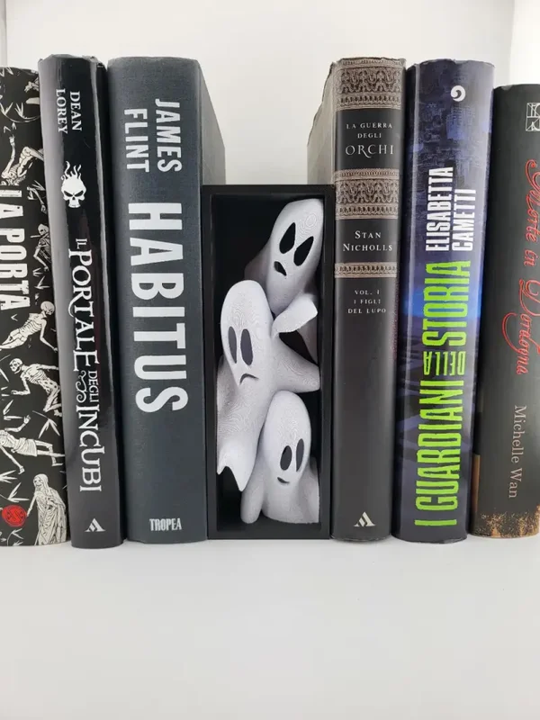 Book Nook Ghosts