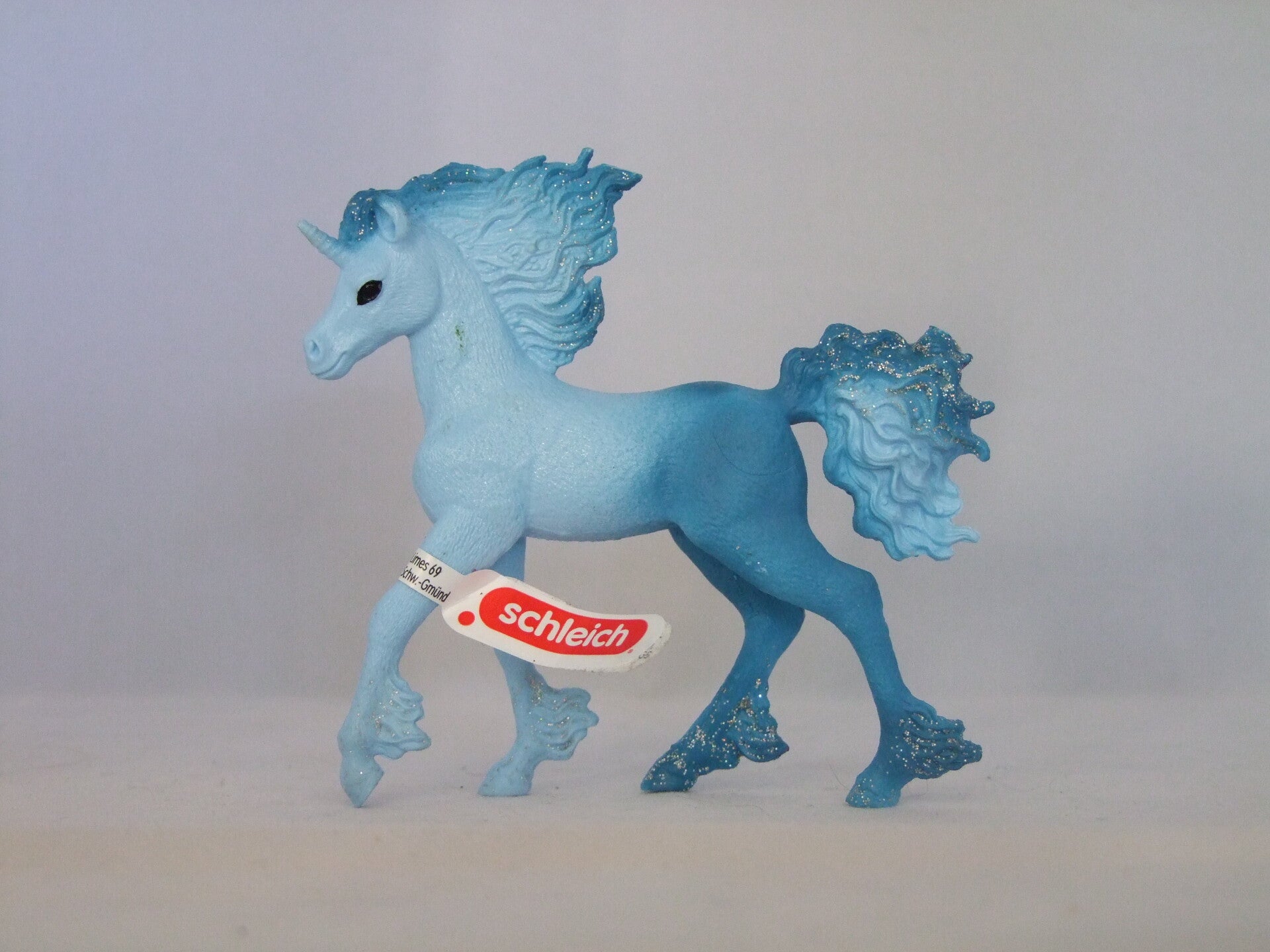 schleich Elementa Water Flames Unicorn