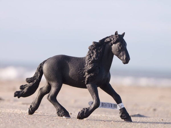 Schleich friese hengst