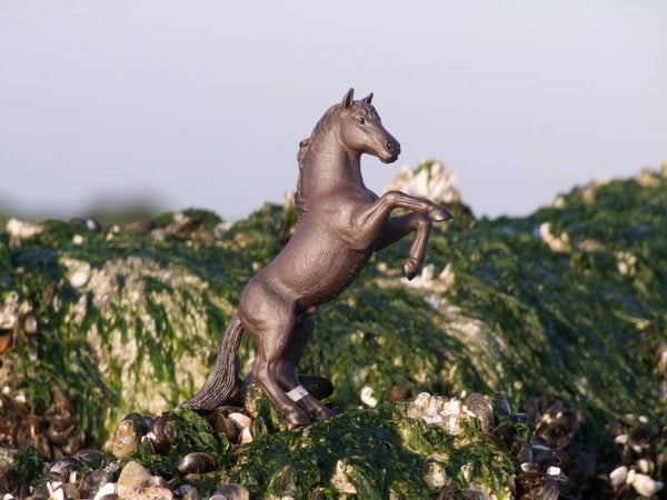 schleich mustang