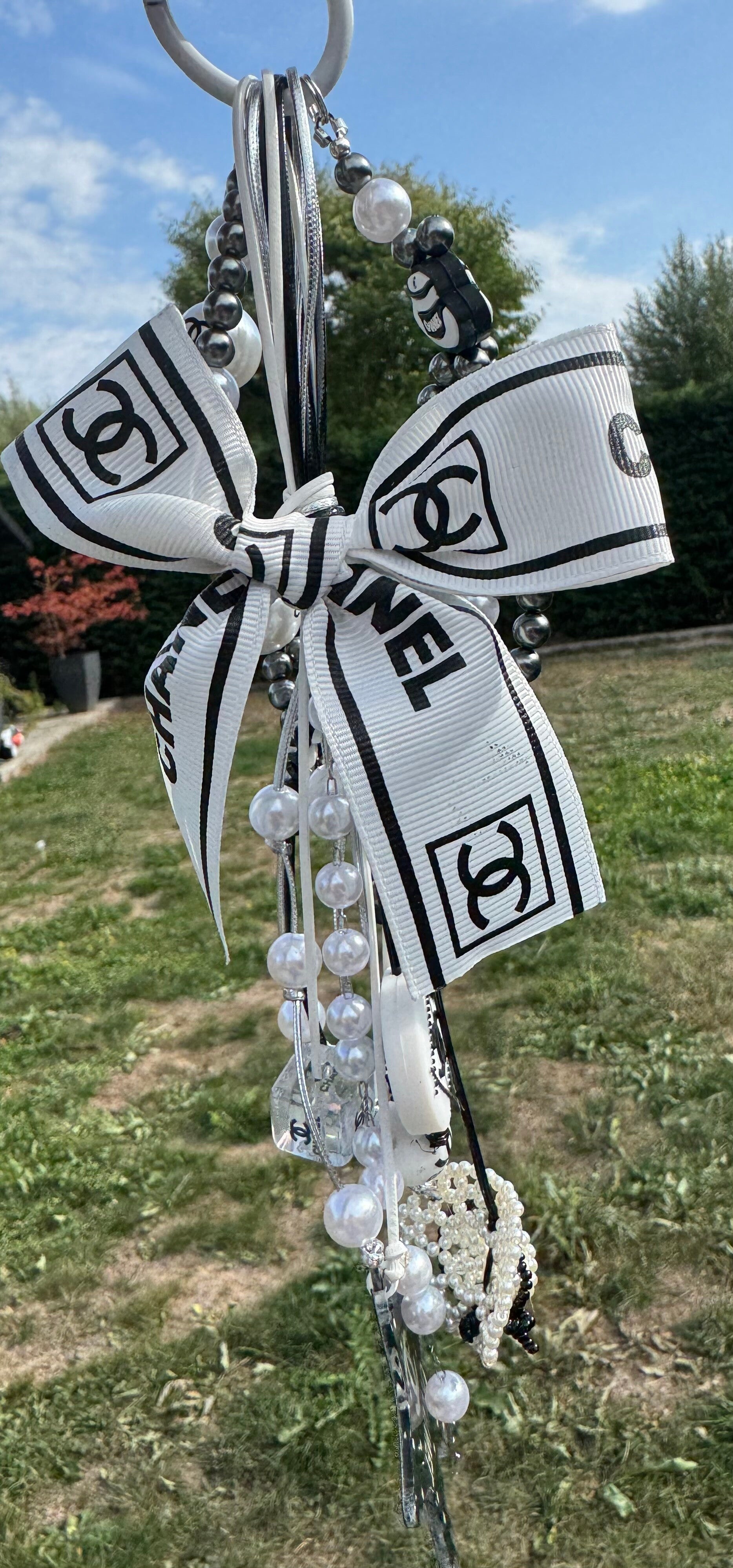 CC based black/white