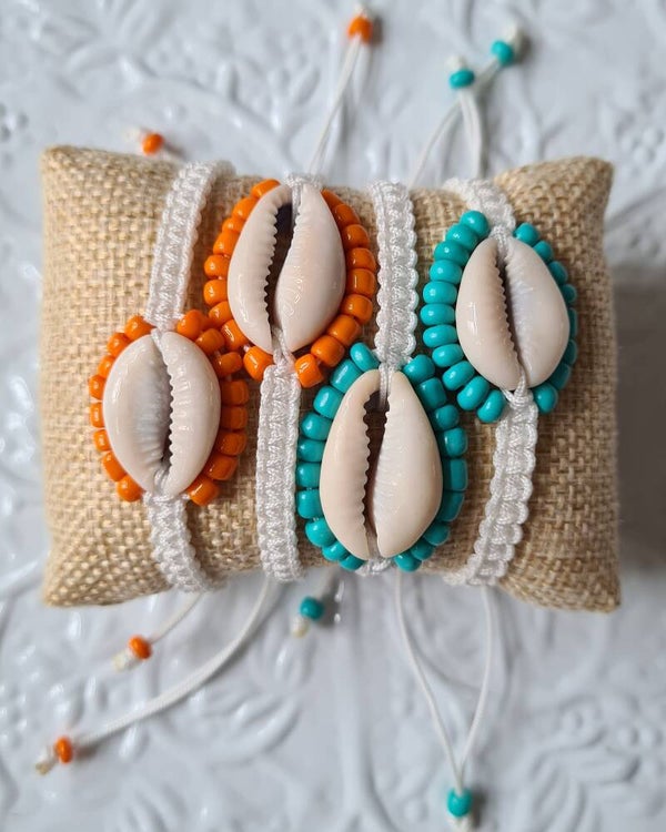 JEWELSBYSJ: AANTREKARMBAND *grote schelp