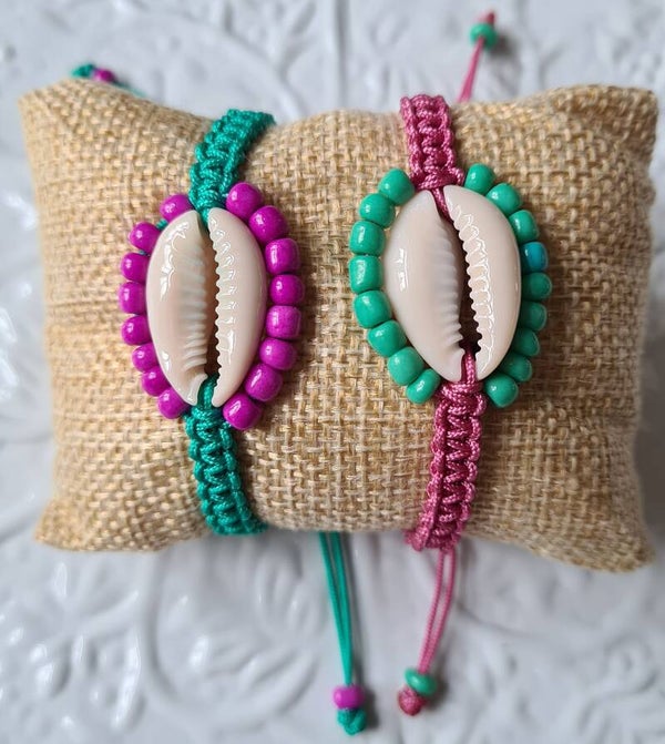 JEWELSBYSJ: AANTREKARMBAND *grote schelp