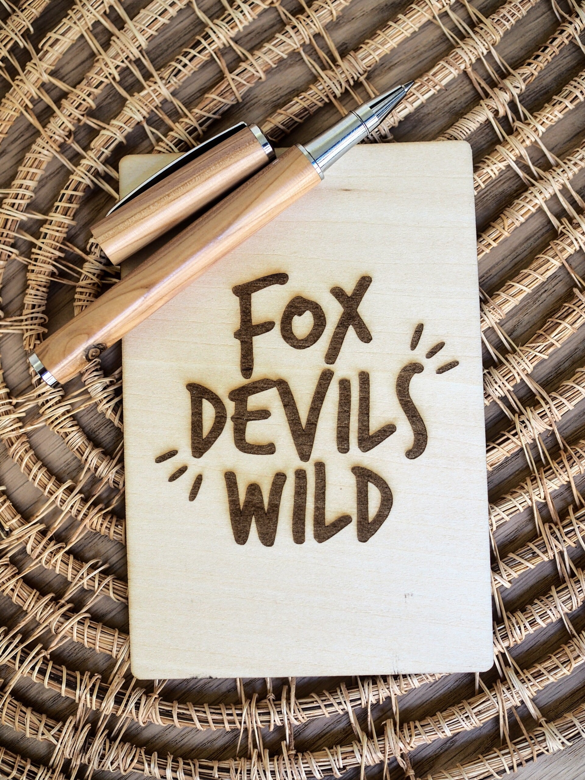 Postkarte "Foxdevilswild"