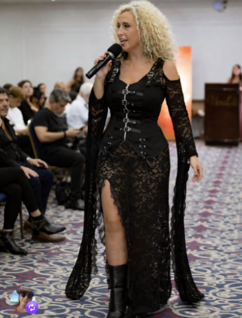 FABIANA MEDRANO: LA ARGENTINA QUE EMOCIONA A GRECIA.